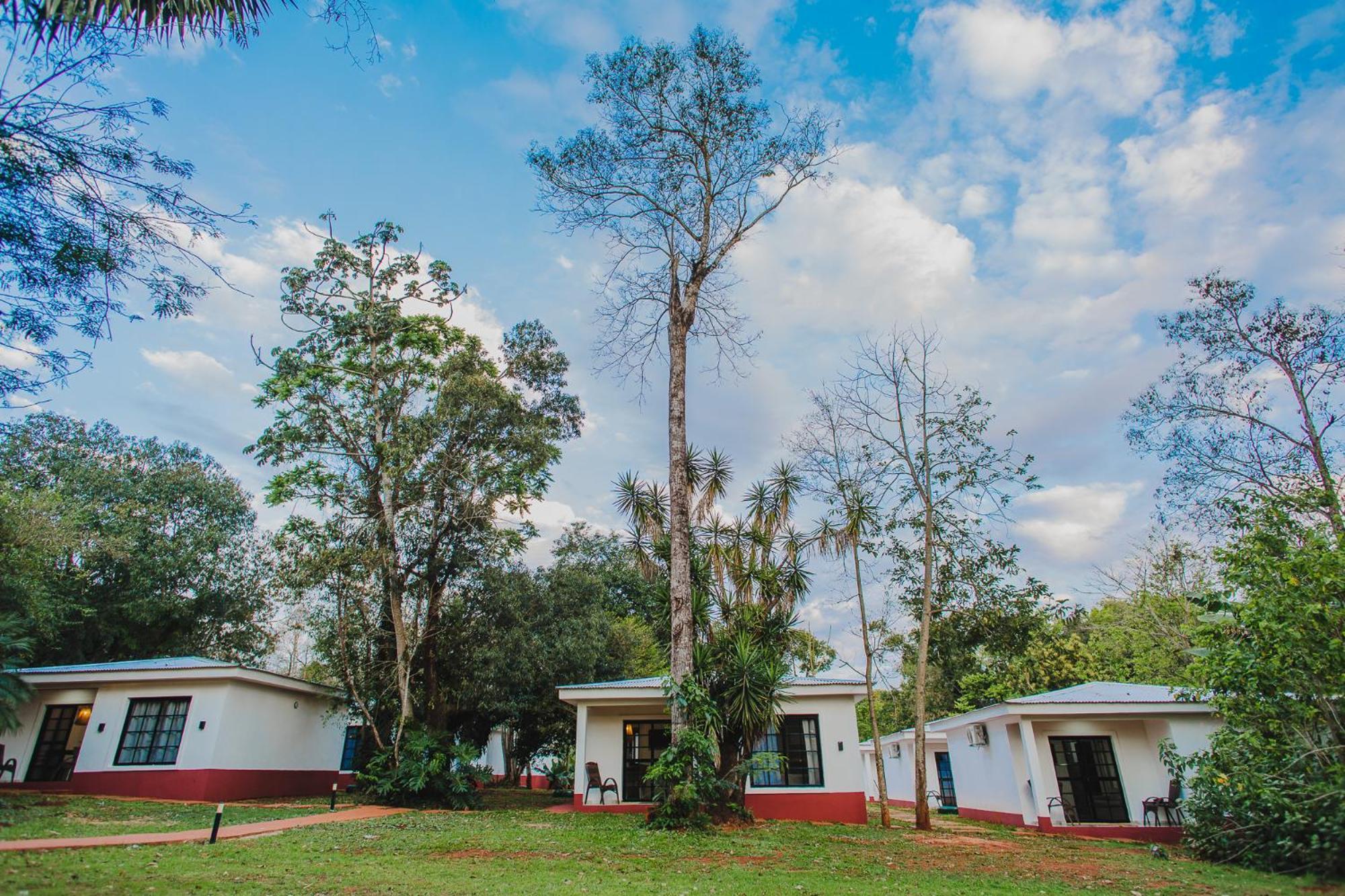 Hotel Carmen Puerto Iguazu Exterior photo