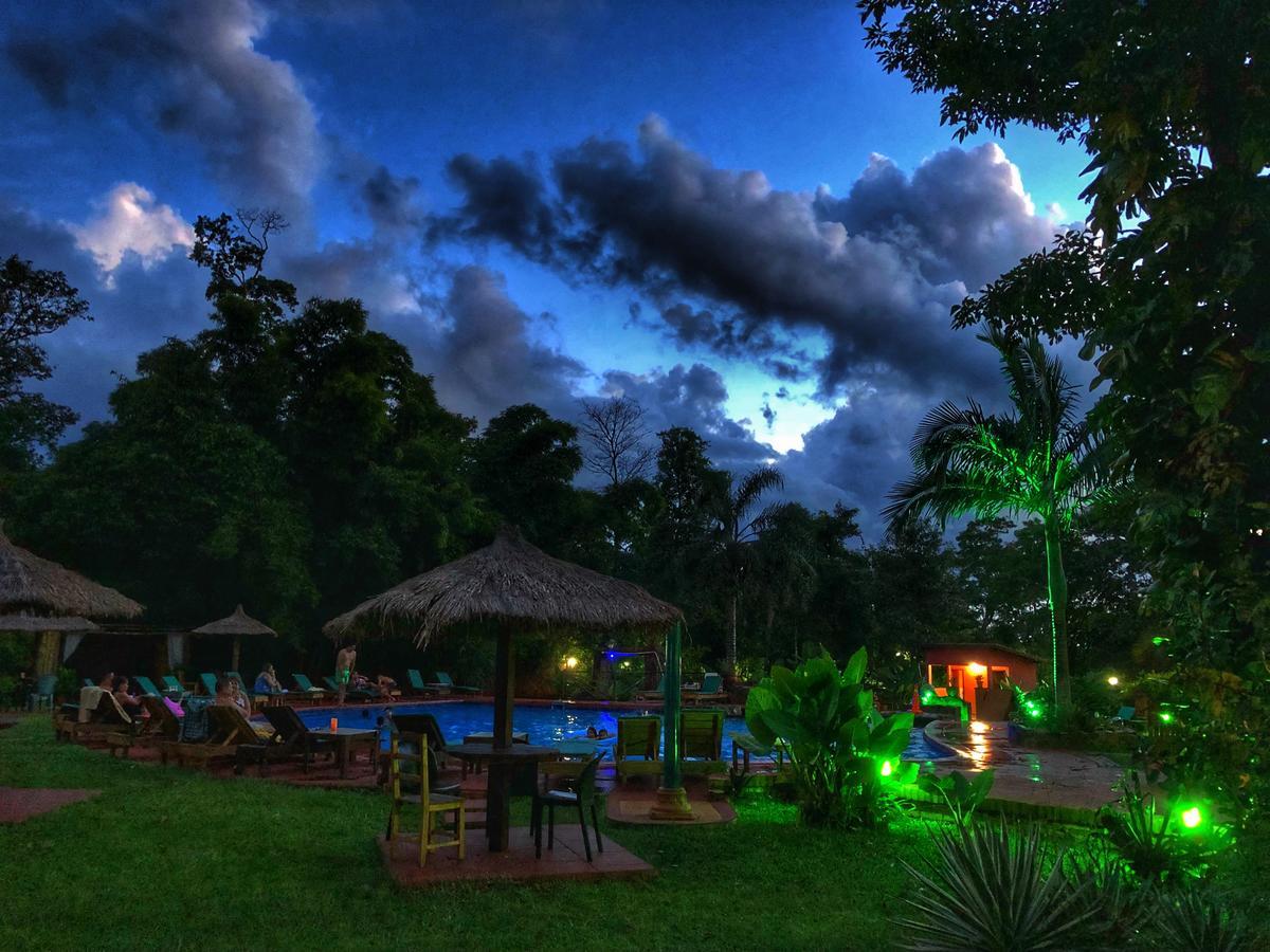 Hotel Carmen Puerto Iguazu Exterior photo